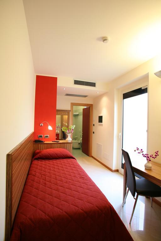 Hotel 5 Vie Almenno San Salvatore Phòng bức ảnh