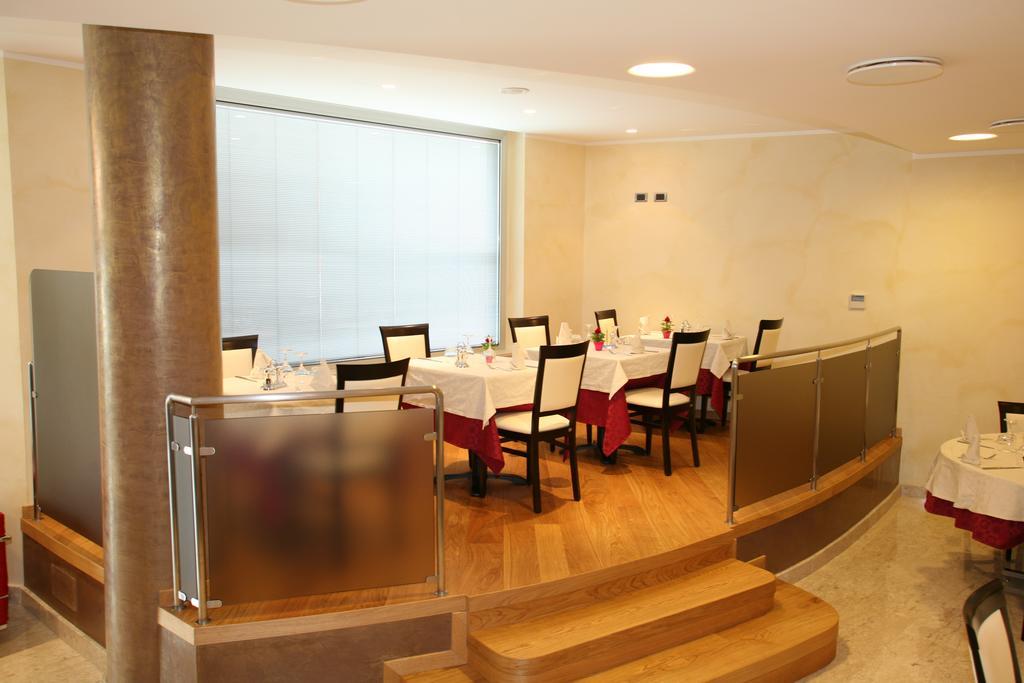 Hotel 5 Vie Almenno San Salvatore Ngoại thất bức ảnh