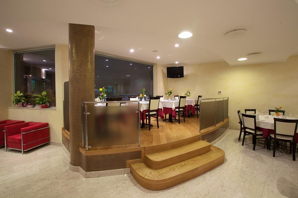 Hotel 5 Vie Almenno San Salvatore Ngoại thất bức ảnh